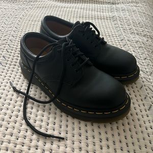 8053 NAPPA LEATHER CASUAL SHOES Dr. Martens Womens Size 5